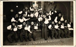 1942 Budapest VII. Café Ostende kávéház, belső, Rajkó cigány zenekar. Faragó László Artistica Foto (vágott / cut)