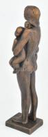 Kampfl József (1939-2020) anya gyermekekkel bronzírozott műgyanta. jelzett 30 cm