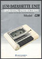 cca 1985 Commodore képes reklám nyomtatvány 16 p + kis füzet a kazetta olvasóról