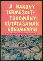 Dr. Marián Miklós: A Bakony hegység kétéltű és hüllőfaunája. A Bakony természettudományi kutatásának eredményei XX. Zirc, 1988, Bakonyi Természettudományi Múzeum. Fekete-fehér képekkel illusztrálva. Kiadói papírkötés.