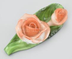 Herendi rózsa. Kis kopottsággal, h: 4,5 cm