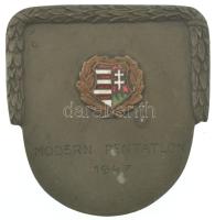 1947. Modern Pentatlon 1947 fém sport emlékplakett, zománcozott Kossuth-címeres rátéttel (53x51mm) T:AU kis patina