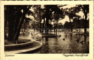 Debrecen, Nagyerdei strand, fürdőzők