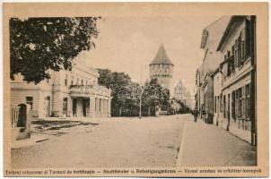 Nagyszeben, Hermannstadt, Sibiu; Teatrul orasenesc si Turnuri de fortificatie / Stadttheater u. Befestigungstürme / Városi színház és erődítési tornyok / theater, towers, street view. Jos. Drotleff Nr.7.