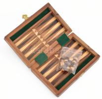 Backgammon, dáma játék fa dobozban 15x18 cm kinyitva