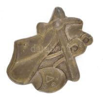 Antik bronz cipész pecsételő, 6,5x5,5 cm