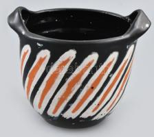 Gorka Lívia (1925-2011): Kaspó. Jelzéssel, minimális kopottsággal, m: 14 cm