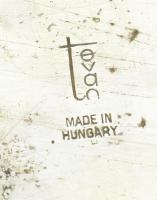 Tevan Margit (1901-1978): Iparművész fém doboz, plasztikus figurális díszítéssel. Réz, jelzett, kopá...