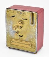 Adria biztosító társaság persely és óra egyben. Fém, jelzett, kopott, működik 12x10 cm