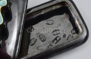 Zsolnay - Gádor István és Gorka Géza által tervezett asztali készlet. Háromágú és egyágú gyertyatart...