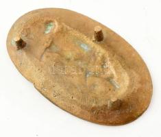 cca 1910-1920 Antiszemita hamutál, bronz, kopással, 13,5x8 cm