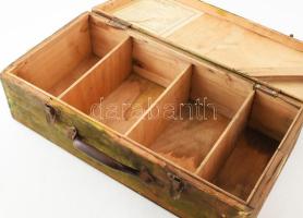 cca 1950 Légoltalmi mentőláda. Fa, belül papír címkével, csattal 24x47 cm