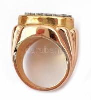 14k arany (Au) gyűrű az Erzsébet híd sziluettjével, karneol köves berakással. 1963 Az új Erzsébet hí...