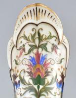 cca 1880-1890 Hollóházi díszkancsó, egész testén gazdagon elterülő kézzel festett virágmintákkal. Ko...