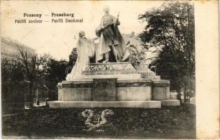 1915 Pozsony, Pressburg, Bratislava; Petőfi szobor / Petőfi Denkmal / statue + Militärpflege (Katonai ápolási ügy.) (Rb)