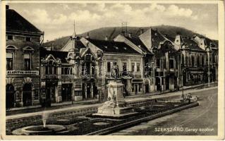 Szekszárd, Garay szobor, üzletek (EK)