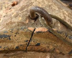 Puttó. cca XVIII. sz., feltételezhetően magyar szobrász, faragott fa, restaurálva, sérüléssel. M: 49...