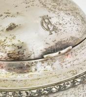 Ezüst (Ag) cukordoboz. 1937 előtti dianás fémjellel. SR (Spiró Rezső) mesterjeggyel Poncolt fedél, r...