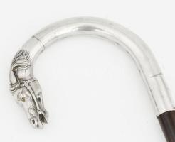 Antik sétabot, lófej alakos ezüst (Ag) fejjel, jelzéssel, kopással, h: 97 cm