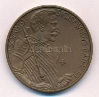 Tóth Sándor (1933-2019) 1987. "MÉE Hajdú-Bihar Megyei szervezete / Báthori Zsigmond" bronz...