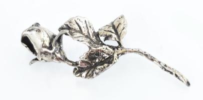 Ezüst(Ag) rózsa, jelzett, h: 5,7×2,6 cm, nettó: 12,2 g