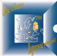 1993. 10f-200Ft (11xklf) forgalmi sor Magyarország pénzérméi karton dísztokban, egy lapos verzió, benne 200Ft Ag MNB T:BU patina  Adamo FO26