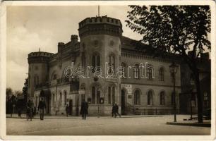 Komárom, Komárno; Tiszti pavilon, étterem / officers' pavilion, restaurant (EK)