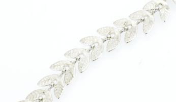 Ezüst(Ag) pálmalevélmintás karkötő, jelzett, h: 18 cm, nettó: 3,5 g