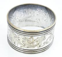 Ezüst(Ag) virágmintás masszív szalvétagyűrű, jelzett, m: 6 cm, nettó: 104,7 g