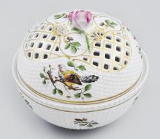 Hollóházi madármintás áttört bonbonier, jelzéssel, rózsán sérüléssel, d: 16 cm