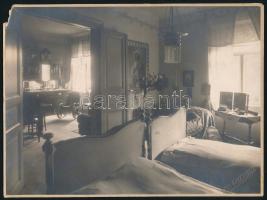 cca 1910 Kúria belső tere, 4 db kartonra ragasztott fotó a Dunky Fivérek műterméből, hidegpecséttel ...