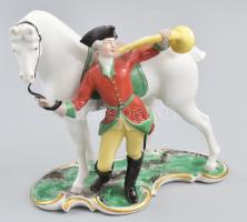 cca 1920 Nymphenburg katonai harsonás a lovával. Jelzéssel, kézzel festett, hibátlan, m: 17,5 cm