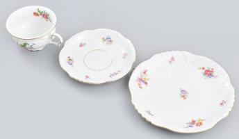 Virágmintás reggeliző szett, Rosenthal és Bavaria jelzéssel, domború és matricás mintás, hibátlan, d: 19,5 cm