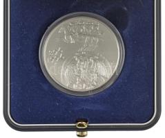 1996. 2000Ft Ag "Honfoglalás 1100. évfordulója" sérült dísztokban, tanúsítvánnyal T:BU
Ad...