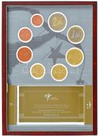 Hollandia 2000. 1c-2EUR (8xklf) forgalmi sor eredeti díszcsomagolásban, tájékoztatóval, fa keretben ...