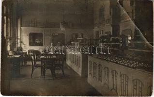 Kolozsvár, Cluj; Károlyi Sándor cukrászdája, belső. Unió utca 10. / confectionery, interior. photo (EB)