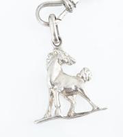 Ezüst (Ag) óralánc lovas medállal, jelzés nélkül, össz. 14 g, h: 28,5 cm
