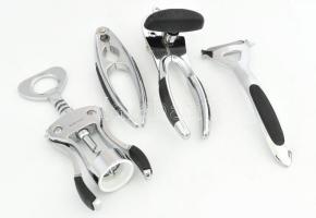 Konyhai tétel: diótörő + sajtvágó + bornyitó + konzervnyitó, jó állapotban