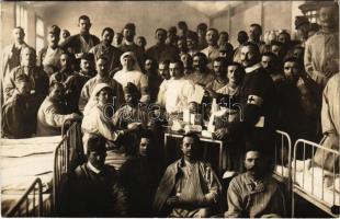 1915 Budapest IX. Gyáli úti honvéd helyőrségi kórház, sérült katonák, ápolónők és orvosok / WWI Austro-Hungarian K.u.K. military garrison hospital, injured soldiers with Red Cross nurses and doctors. photo