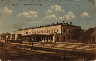 Brody, Dworzec kolejowy / railway station, train (small tear)