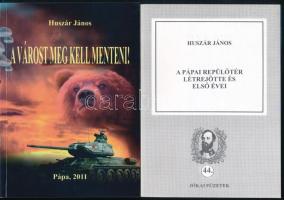 Huszár János 2 db Pápa helytörténeti műve (az egyik DEDIKÁLT): A várost meg kell menteni! (Tanulmányok Pápa szovjet megszállásának történetéből). Szerk.: - - . (DEDIKÁLT példány). + A pápai repülőtér létrejötte és első évei. Jókai füzetek 2006. 44. Pápa, 2006-2011, Jókai Mór Városi Könyvtár. Kiadói papírkötés.