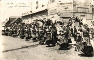 1938 Mezőkövesd, Szív búcsú Mezőkövesden, Nemzeti szálloda, magyar folklór. photo