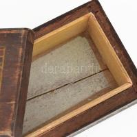 cca 1900 Antik faragott kártyatartó doboz, kisebb alakú kártyákhoz, alján repedéssel, 9,5x6,5x4 cm