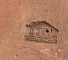 Kovács Margit (1902-1977): Történelmi relief. Engóbozott kerámia, jelzett: múzeumi másolat. Minimáli...