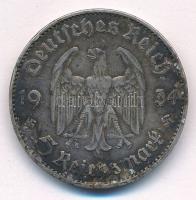 Német Harmadik Birodalom 1934J 5M Ag T:XF patina
German Third Reich 1934J 5 Mark Ag C:XF patina
Kr...