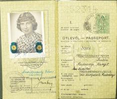 1938 Petur László (1904-1973) író, szerkesztő és neje 2 db Magyar Királyság által kiállított útlevel...