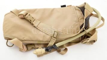 Terepszínű katonai camelback vízhordó táska 48 cm