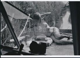 cca 1989 ,,Hajózni kell! Hajózni jó! - szolidan erotikus felvételek a Velencei tavon, 2 db modern na...