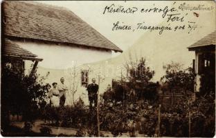 1906 Szikra (Lakitelek), családi csoportkép. photo (fl)