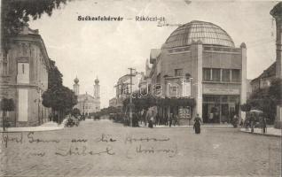 Székesfehárvár zsinagógával és Deutsch Manó árudája